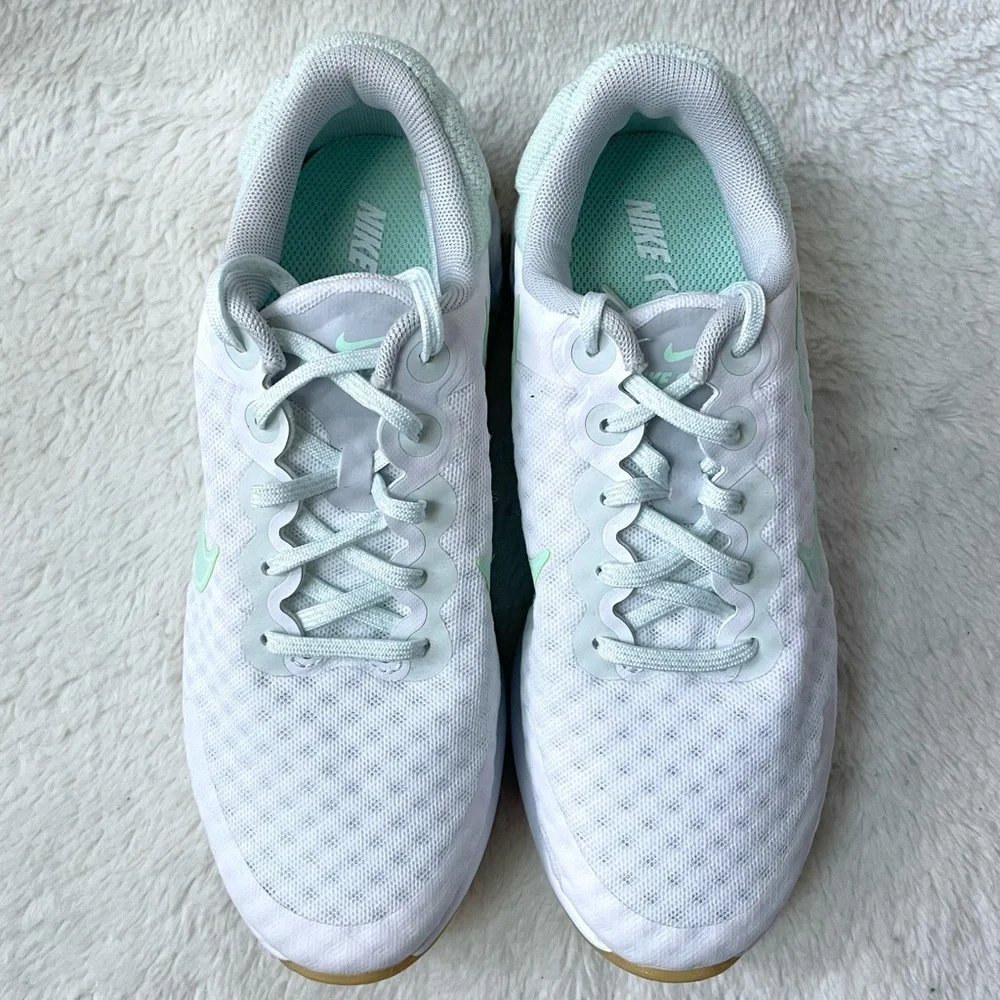 Nike Renew Ride 3 White/Mint Athletic Shoes